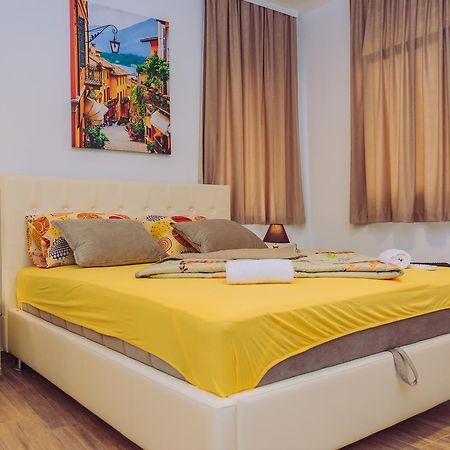 סוטומורה Apartments Krstovic מראה חיצוני תמונה