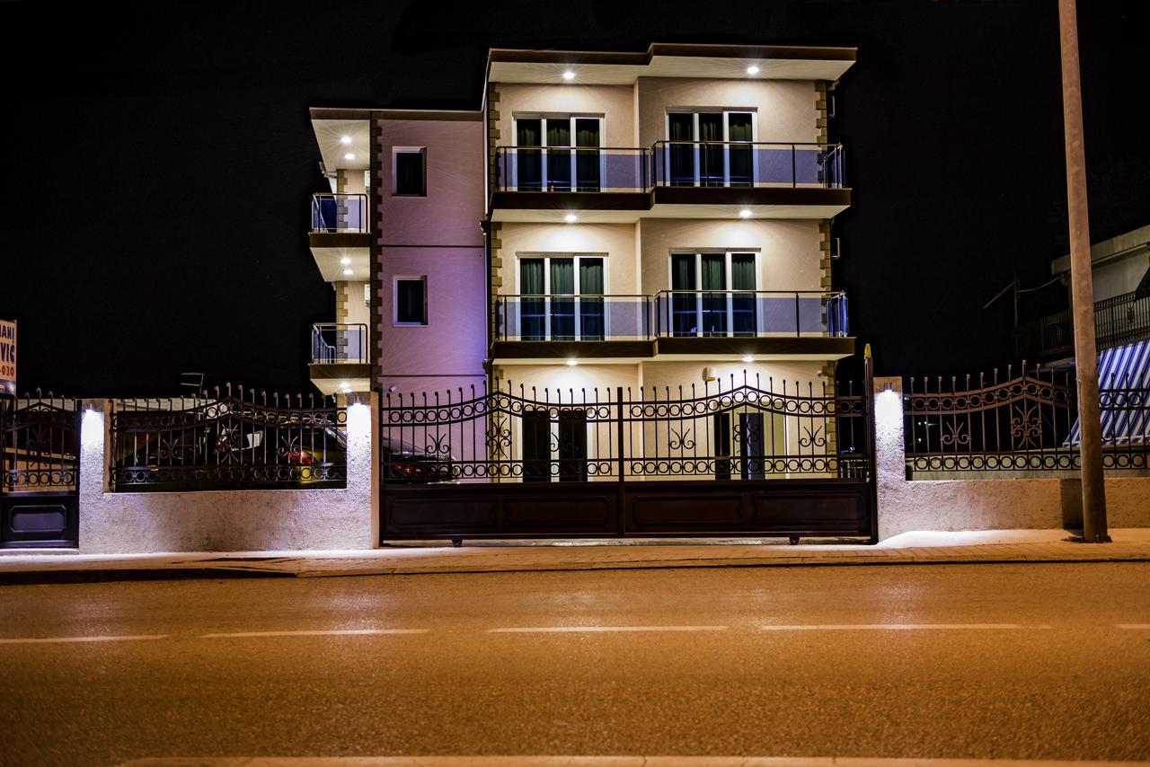 סוטומורה Apartments Krstovic מראה חיצוני תמונה