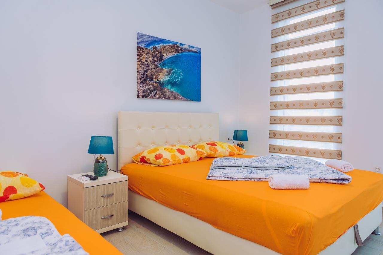 סוטומורה Apartments Krstovic מראה חיצוני תמונה