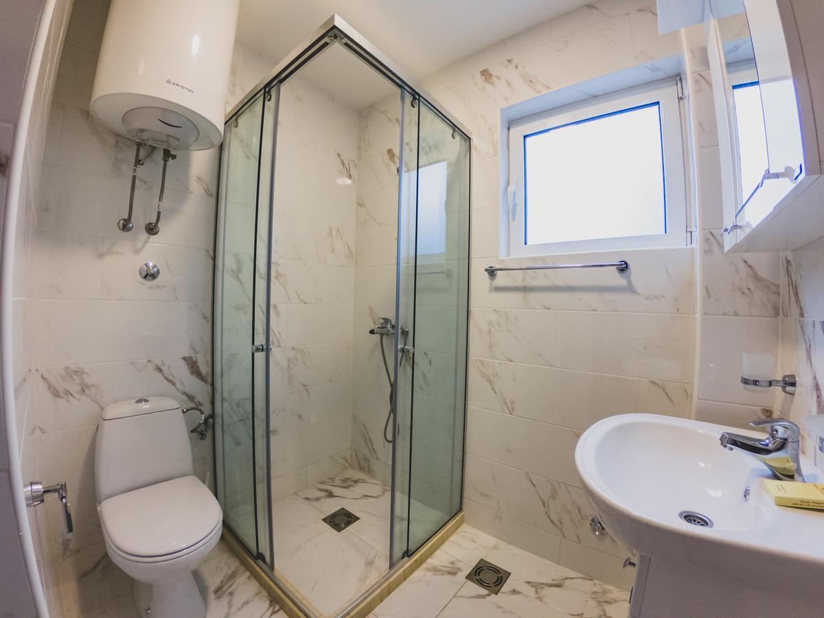 סוטומורה Apartments Krstovic מראה חיצוני תמונה